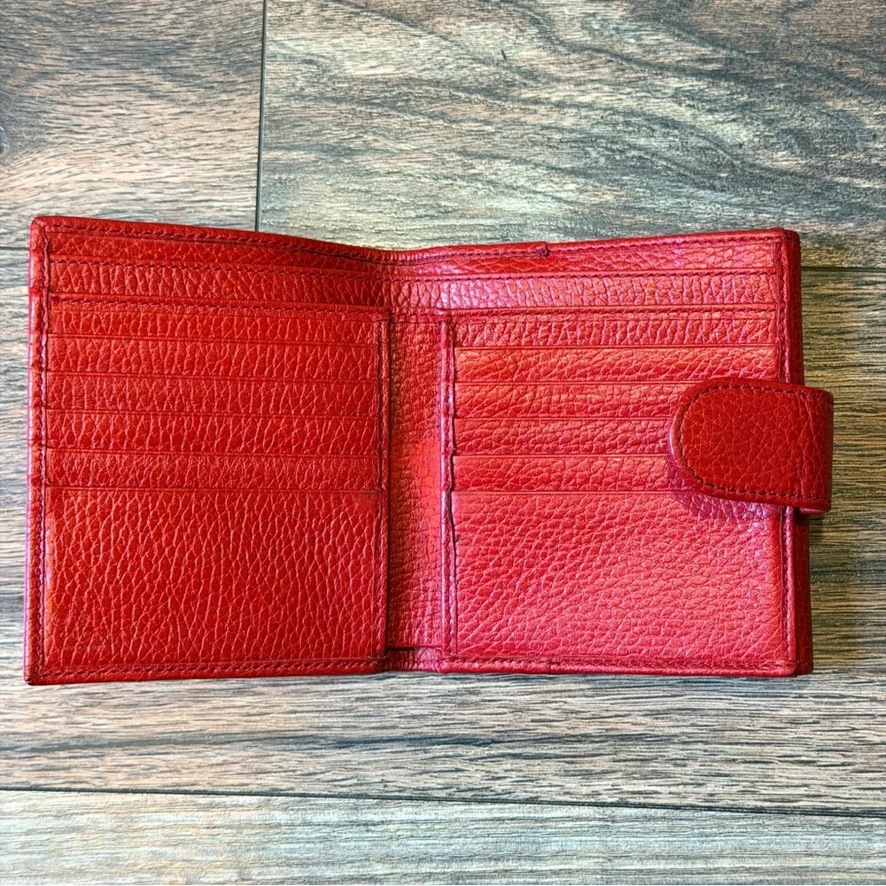 Gucci Interlocking G Bifold Wallet in red pebbled leather authentic genuine - Picture 9 of 16